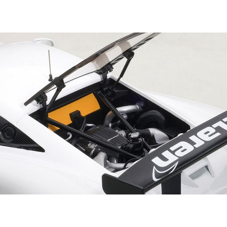 Mclaren 12C GT3 White 1/18 Diecast Model Car by Autoart