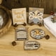 thumbnail image 5 of Colgador de letras del día de la abeja, colgador de letrero de puerta, decoración de madera de abeja amarilla, 5 of 6
