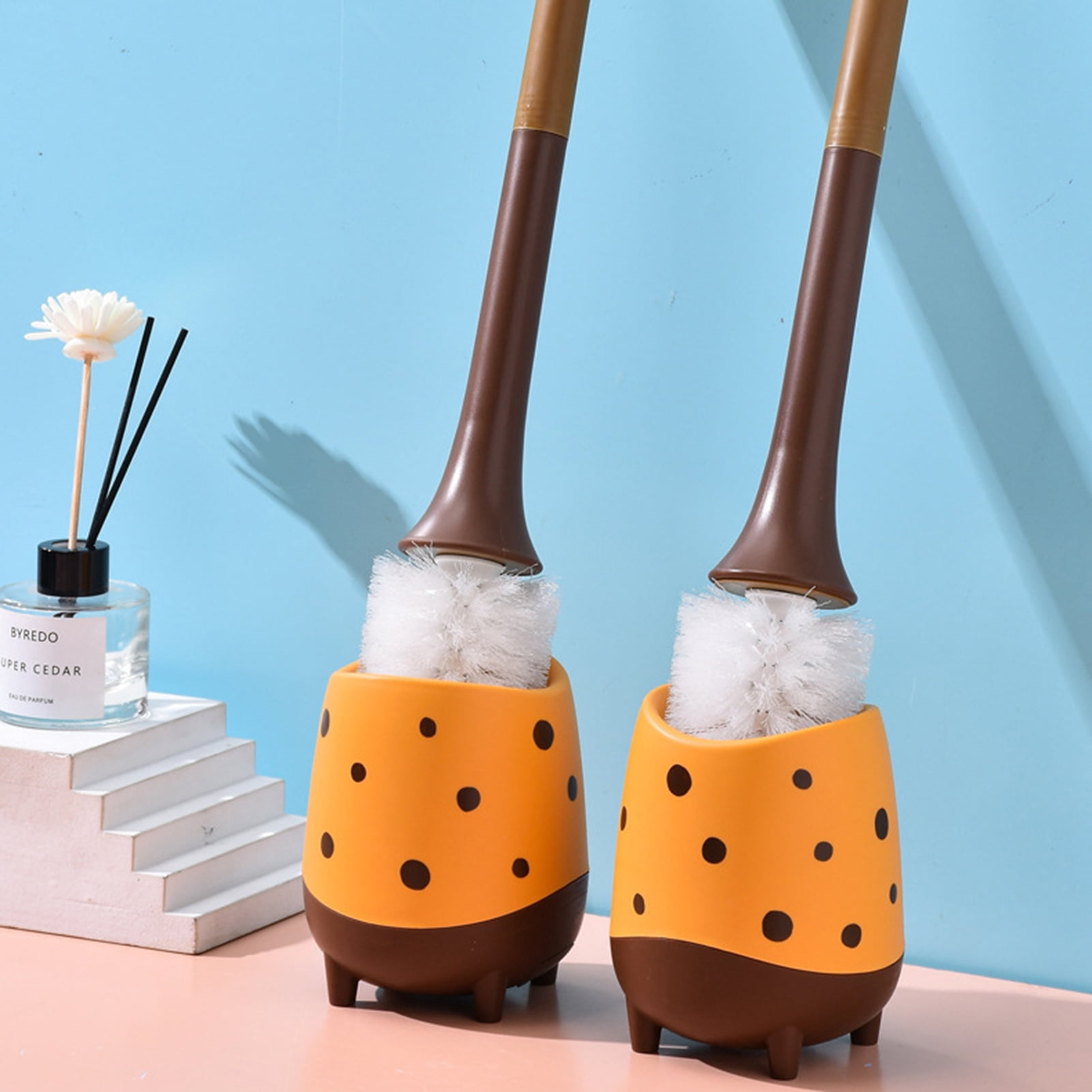 Jkung Toilet Brush Lovely Adorable with Base Ventilation Stain Removal Giraffe Shape Bathroom Cleaning Brush Home Accessories