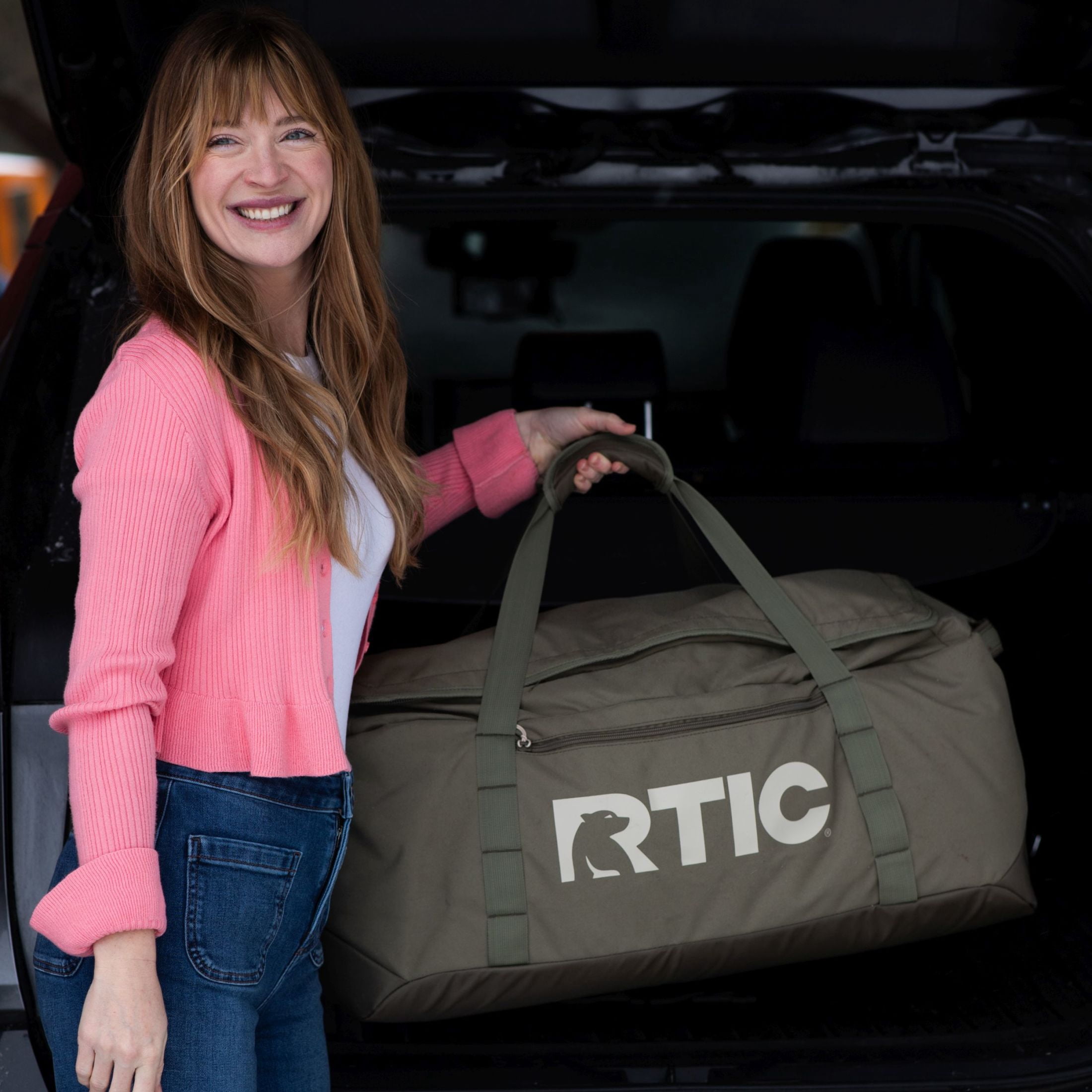 RTIC Road Trip Duffle Bag, Medium, Water Resistant, Durable Fabric, Olive & Beach