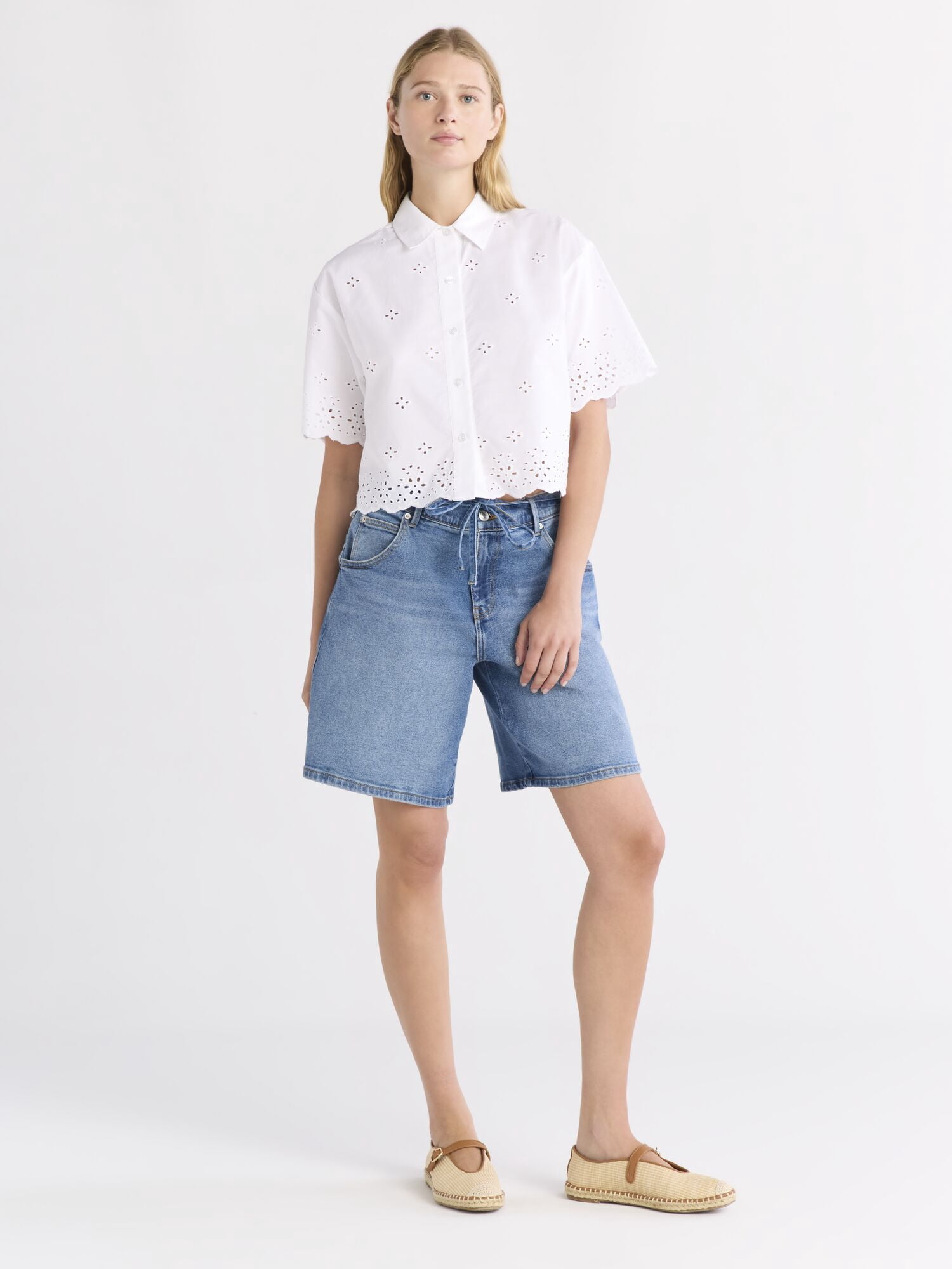 Free Assembly Women's and Women's Plus Cropped Cotton Eyelet Shirt, Sizes XS-4X