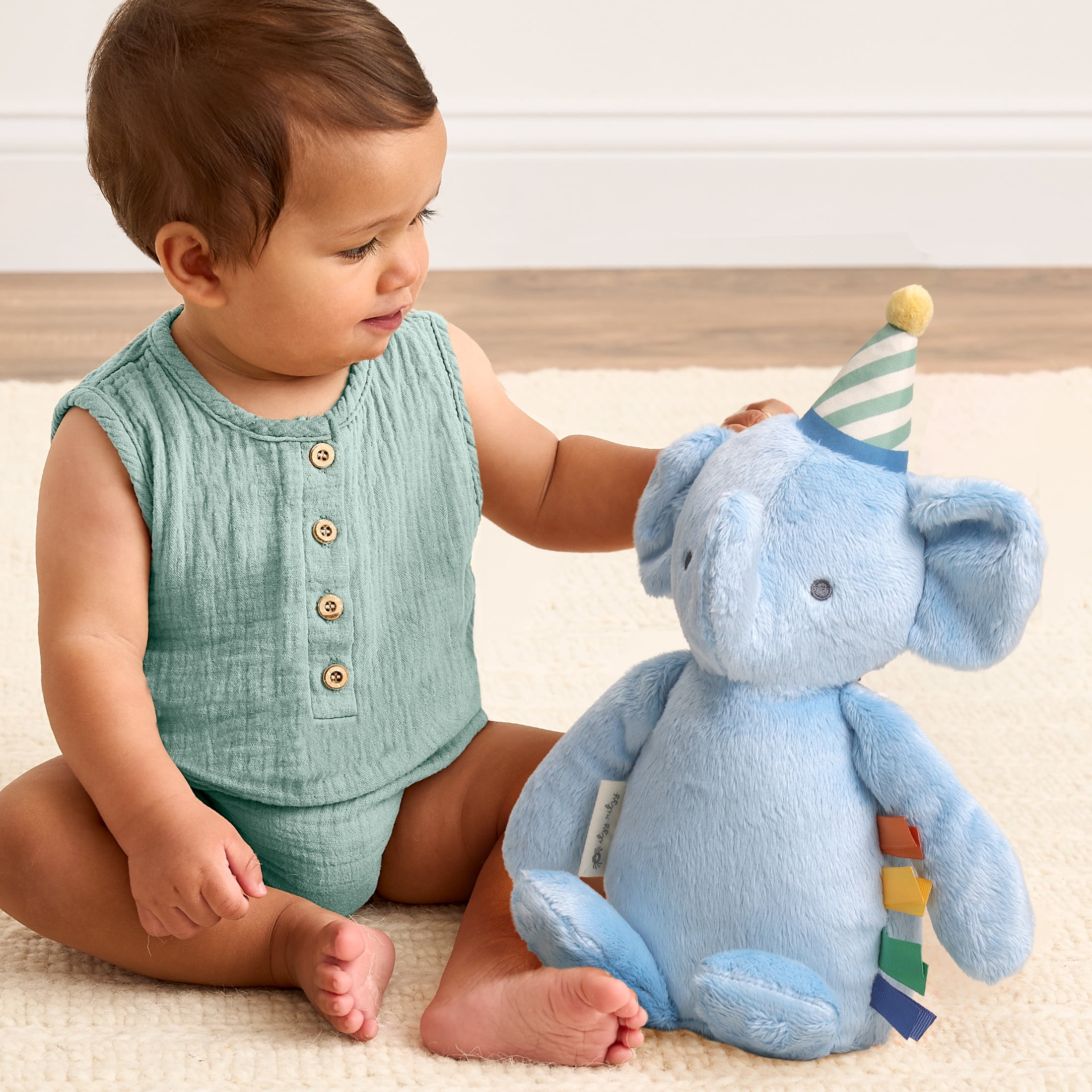 Itzy Ritzy Snuggleverse Party Elephant