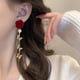 thumbnail image 4 of Pendientes para mujer, regalos para mujer. Encantadores pendientes de flores rojas y borlas de mariposas de temporada que irradian elegancia y sofisticación. Pendientes de rosas., 4 of 5