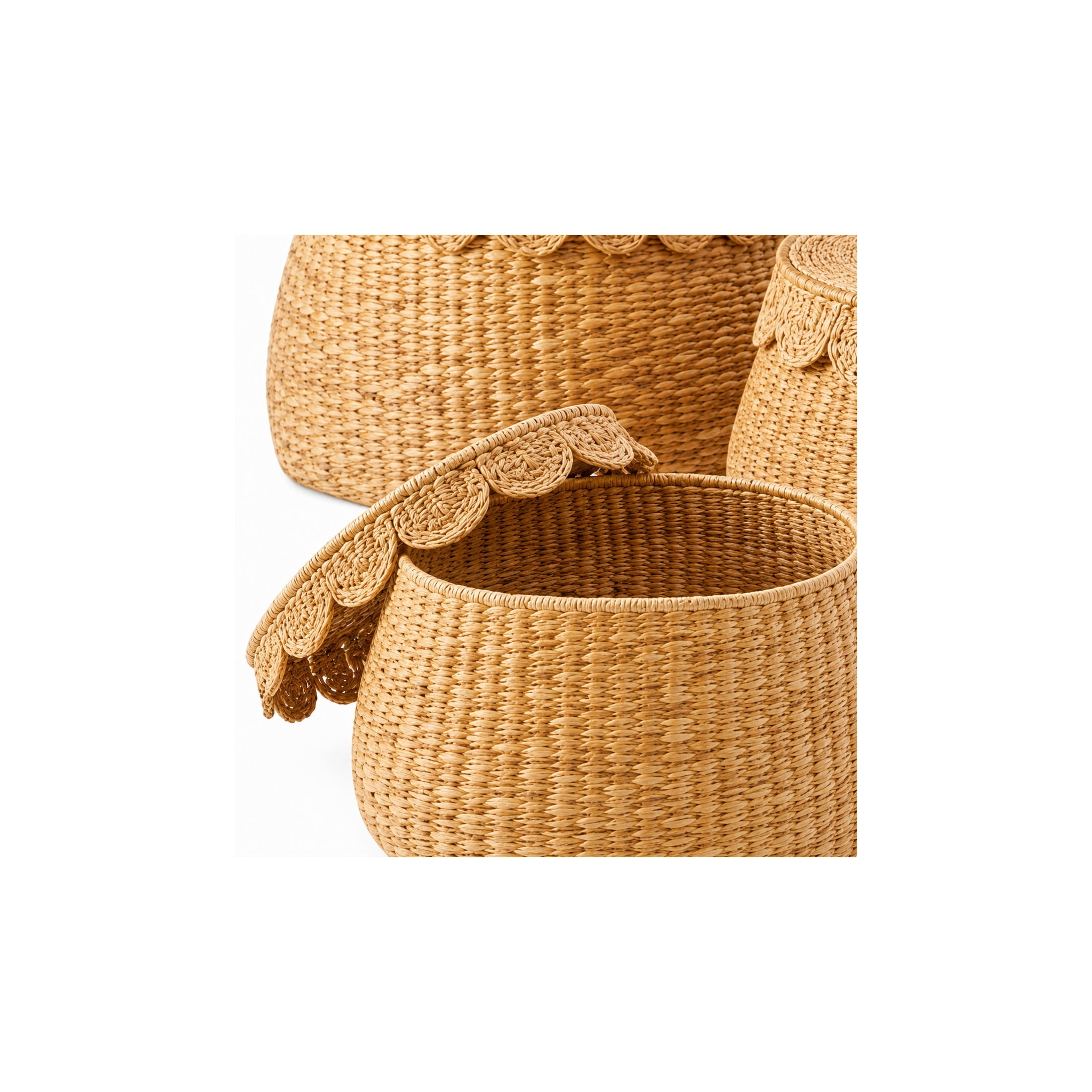DecMode 18", 24", 30"H Brown Seagrass Woven Storage Basket with Lid, 3-Pieces