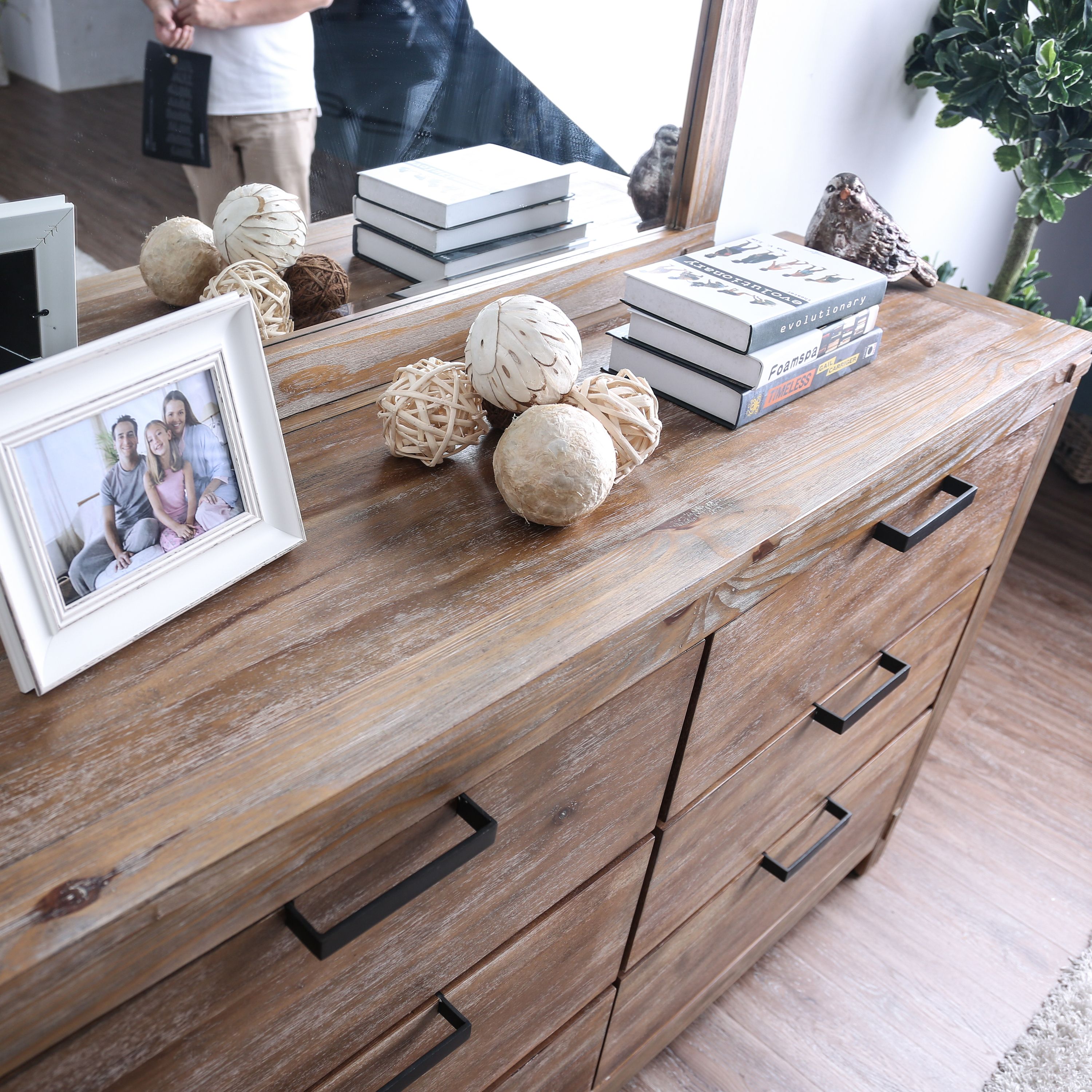 Furniture of America Perrie 6-Drawer Dresser, Weathered Light Oak