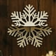 thumbnail image 5 of Estantería de madera navideña con diseño de copo de nieve - Decoración rústica navideña para dormitorio, salón y hogar Organizador de almacenamiento, 5 of 8