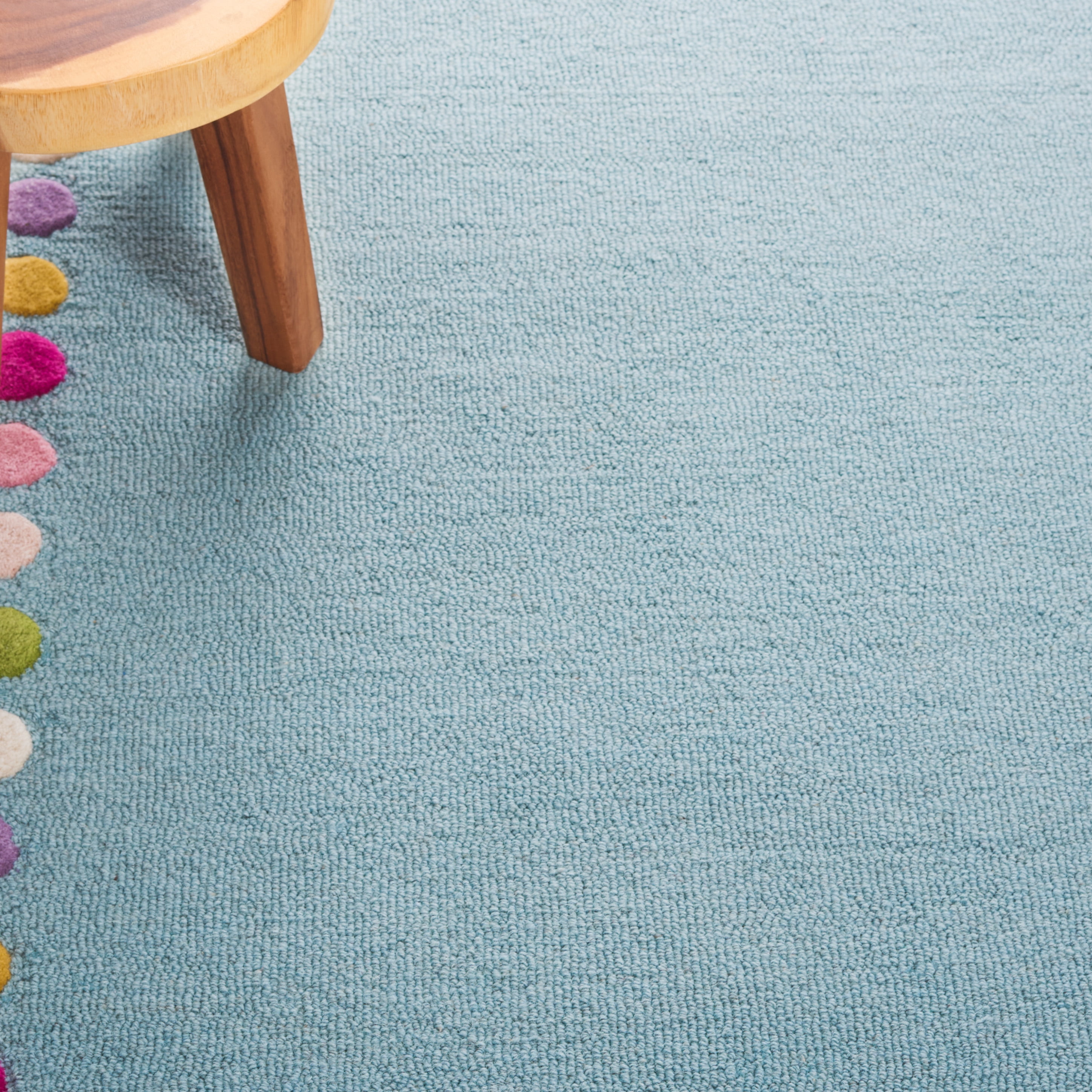 SAFAVIEH Kids Bordered Bold Polka Dots Area Rug, Blue/Pink, 4' x 6'