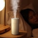 thumbnail image 5 of Humidificador Personal, Difusor de Vapor Frío con Sensor de Humedad, Apagado Automático, Funcionamiento Silencioso, Vaporizador Ultrasónico con USB para Dormitorio, Oficina, Viaje, Capacidad de 400mL, 5 of 6