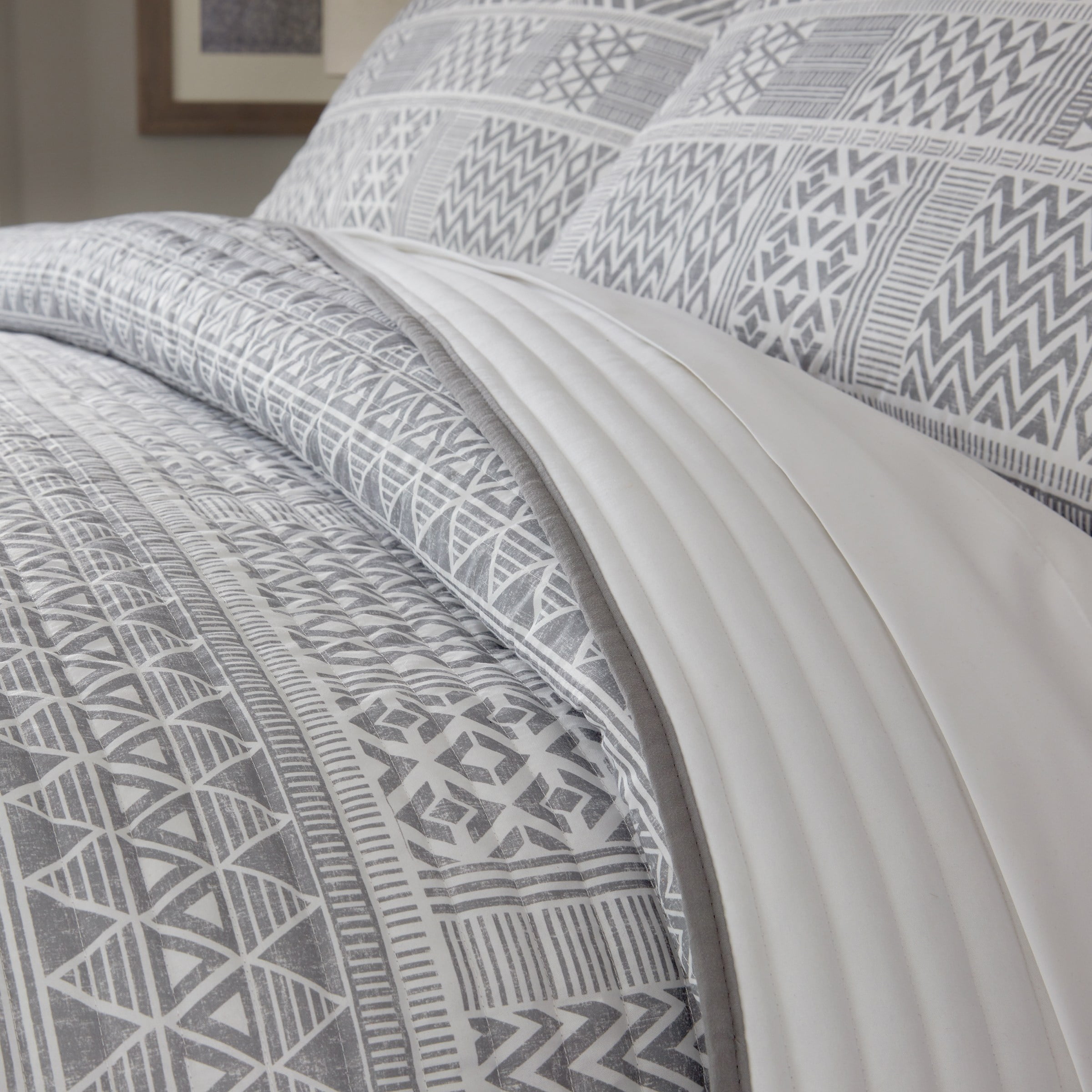 Mainstays Grey Aztec Quilt Size King eBay