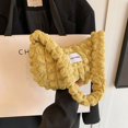 thumbnail image 1 of Bolso de hombro plisado de estilo coreano de gran capacidad para mujer, nuevo estilo 2025, bolso de red para celebridades, bolso de estilo occidental con forma de bola de masa de color sólido., 1 of 5