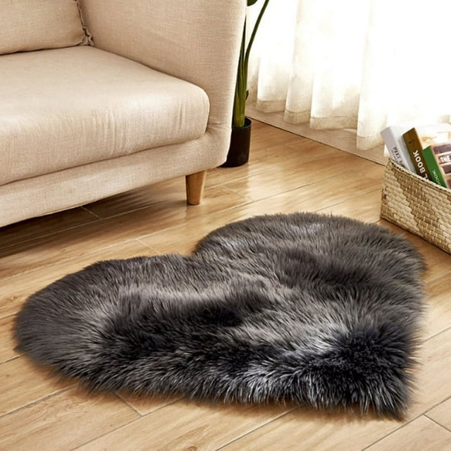 Soft Heart Shaped Rug Wool Imitation Sheepskin Rugs Faux Fur Non Slip Bedroom Shaggy Carpet Mats for Dining Room Living Room Bathroom Hall Bedroom
