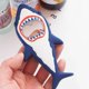 thumbnail image 4 of Abridor de botellas con forma de tiburón, abridor de botellas de cerveza, imán creativo para nevera para papá, novio, camarero (1 unidad, azul), 4 of 4