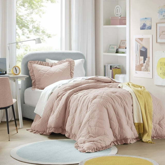 Regency Heights Ensemble de Douillette à Volants Taille Simple/Simple TG avec Taie Décorative, Ensemble de Literie Matelassé 2 Pcs, Rose, Cadeau pour Femmes