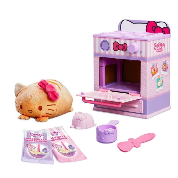 Hello Kitty Oven & Plush | Pretend baking sets for ecommerce