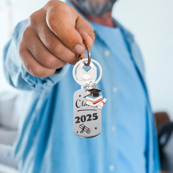 WHAMVOX Class Of Grad Keychain Chic Titanium Steel Key Ring Graduation Season Souvenir Wear-Resistant Key Holder For Bags And Purses