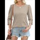 thumbnail image 1 of Blusas Elegantes e Informales con Mangas 3/4 y Botones para Mujer, Ideales para Vacaciones de Verano en la Playa. Impresión en S, 1 of 6
