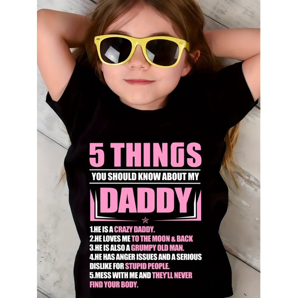 "5 Cosas Que Deberías Saber Sobre Mi Papá" - Camiseta Divertida de Algodón para Niñas, Cuello Redondo Casual, Tejido de Punto Transpirable, Lavable a Máquina - Perfecta para el Verano