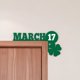 thumbnail image 5 of Decoración de esquina de madera para el marco de la puerta del Día de San Patricio., 5 of 6