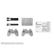 وحدة تحكم Playstation Classic مع 20 لعبة Playstation كلاسيكية مثبتة مسبقًا في حزمة العطلات ، تتضمن Final Fantasy VII و Grand Theft Auto و Resident Evil Director Cut والمزيد
