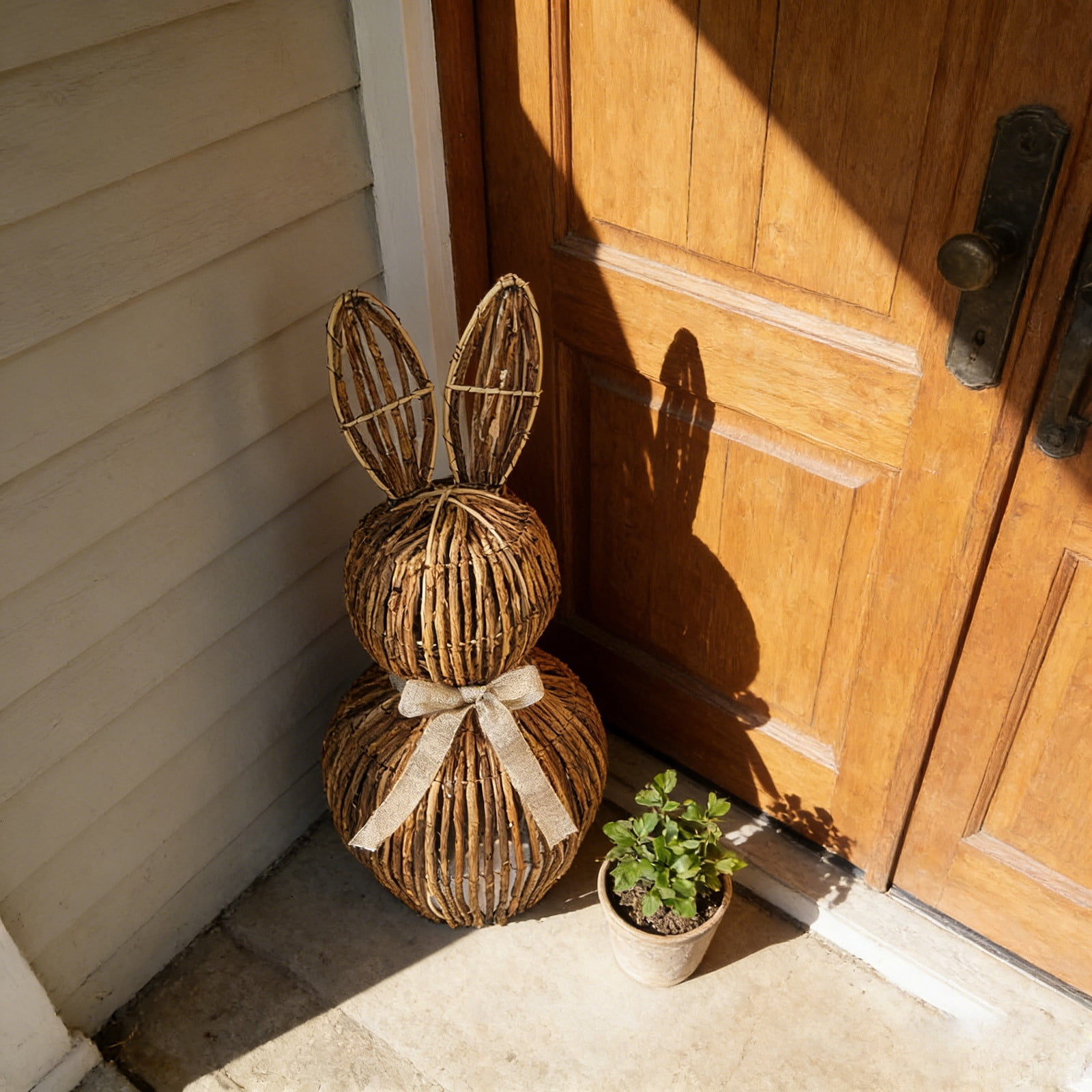 Easter Natural Rattan Hand-Woven Bunny Basket Decoration, Handcrafted Sustainable Material, Multi-Use Egg Treat Holder, Rustic Farmhouse Style, for Easter Party Home Decor Gifting Egg Hunts