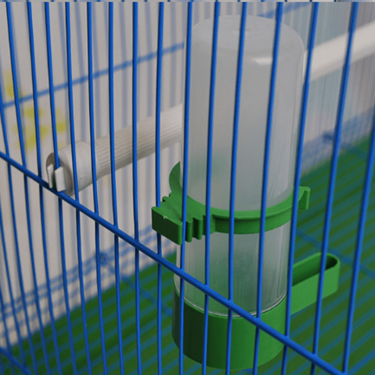 Bird Feeder Water Feeding Automatic Drinker Parrot Pet Dispenser w/Ball Nipple