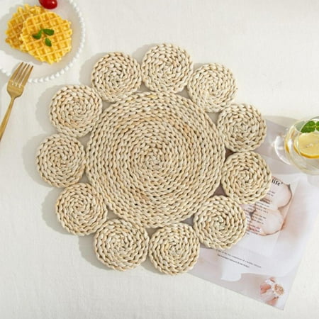 

Alexsix Round Woven Placemats for Dining Table Flower Shape Corn Husk Tablemat Heat-Resistant Anti-Slip Home