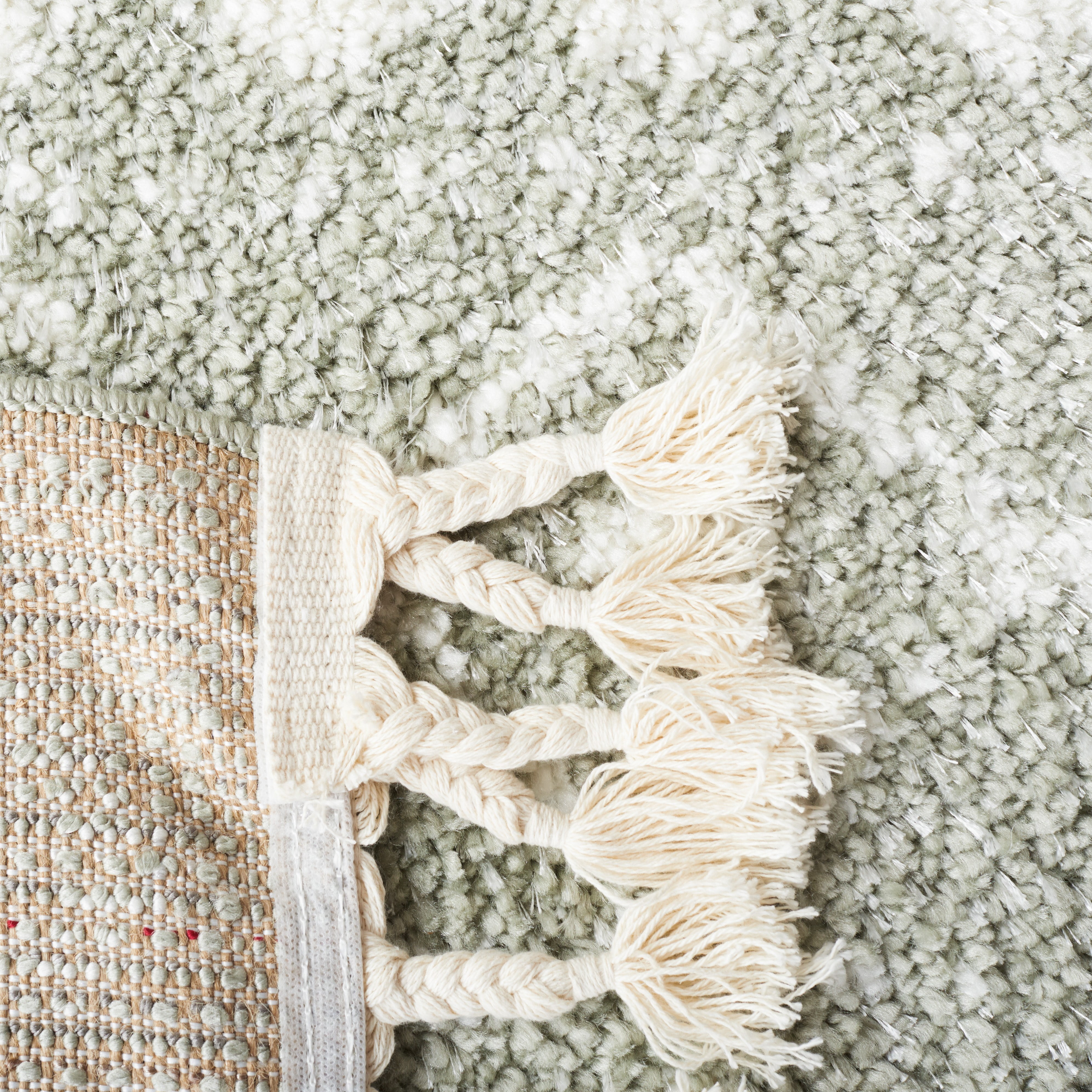 SAFAVIEH Berber Fringe Vinal Aztec Shag Area Rug, Sage/Ivory, 5'3" x 7'6"