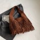 thumbnail image 3 of Bolso Con Flecos para Las Axilas 1, 3 of 9