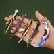 thumbnail image 3 of Llavero con arma Valorant Reaver Karambit Vandal Prime Champions Skins Espada samurái Navaja de bolsillo Modelo de arma Regalos Juguetes para niños, 3 of 5