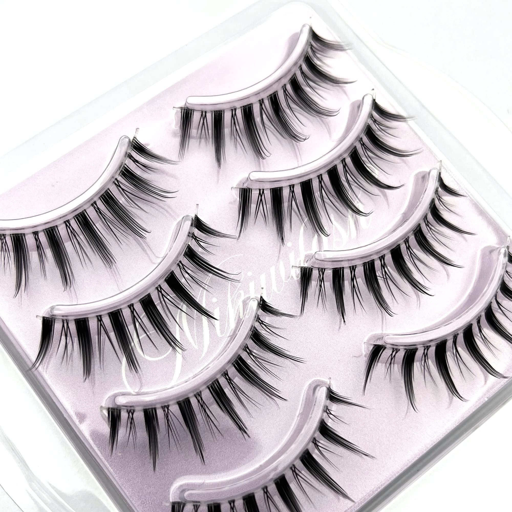 Manga Lashes , Clear Band Anime Lashes 4 Pack, Spiky Anime False Eyelashes  Natural Look, Japanese Lashes Looks Like Cluster Manga Lashes Individual,  Reusable Cosplay Wispy Strip Eyelashes, Mikiwi A01 