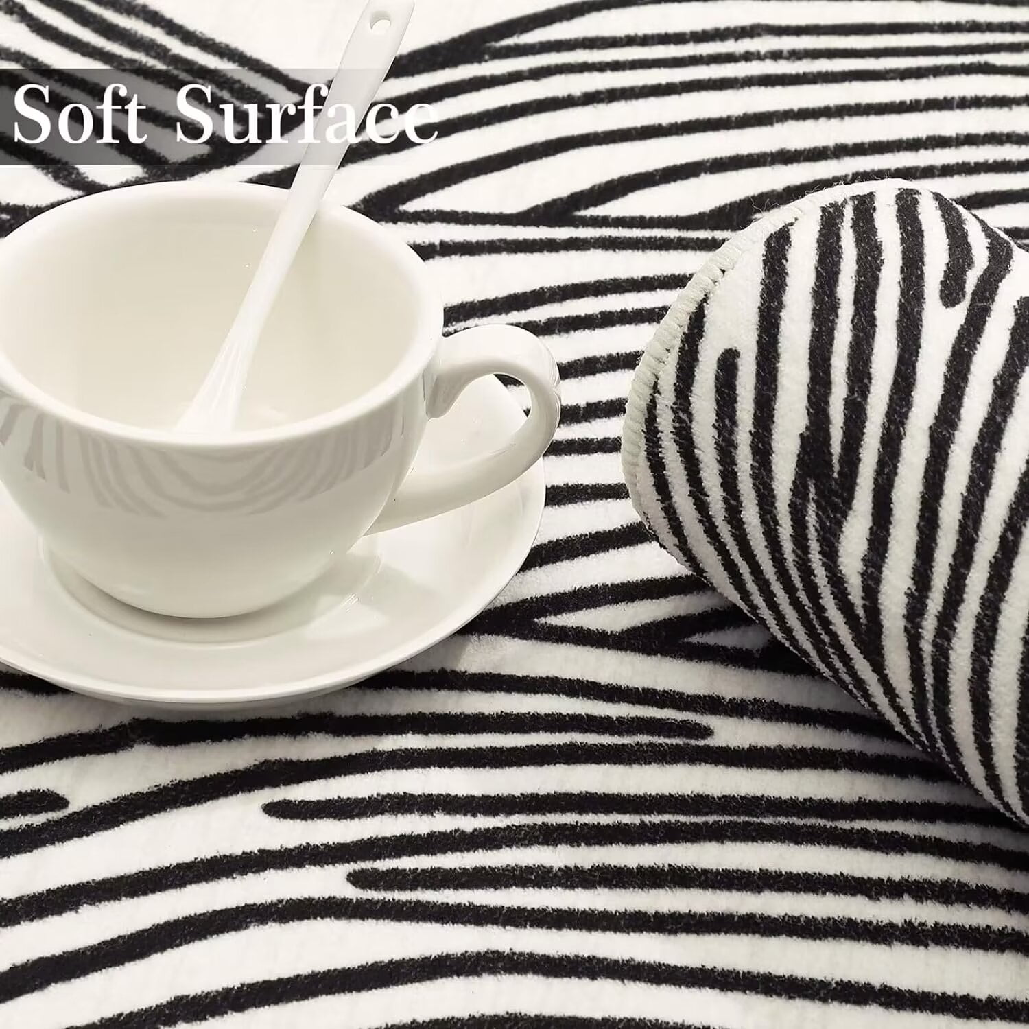 Garvee 6'x9' Area Rug Abstract Lines Print Rug Soft Faux Wool Carpet Indoor Soft Foldable Accent Throw Carpet, Black White