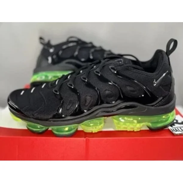 靴 Nike Air Vapormax Plus \"Black/Volt Sole\" Nike Air VaporMax Plus 'Black/Volt' Men's 924453-015 Shoes