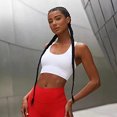 thumbnail image 5 of Ropa interior deportiva de alto impacto para mujer, ropa interior deportiva para correr con tiras cruzadas en la espalda, ropa interior con copas desmontables, color blanco, 5 of 5