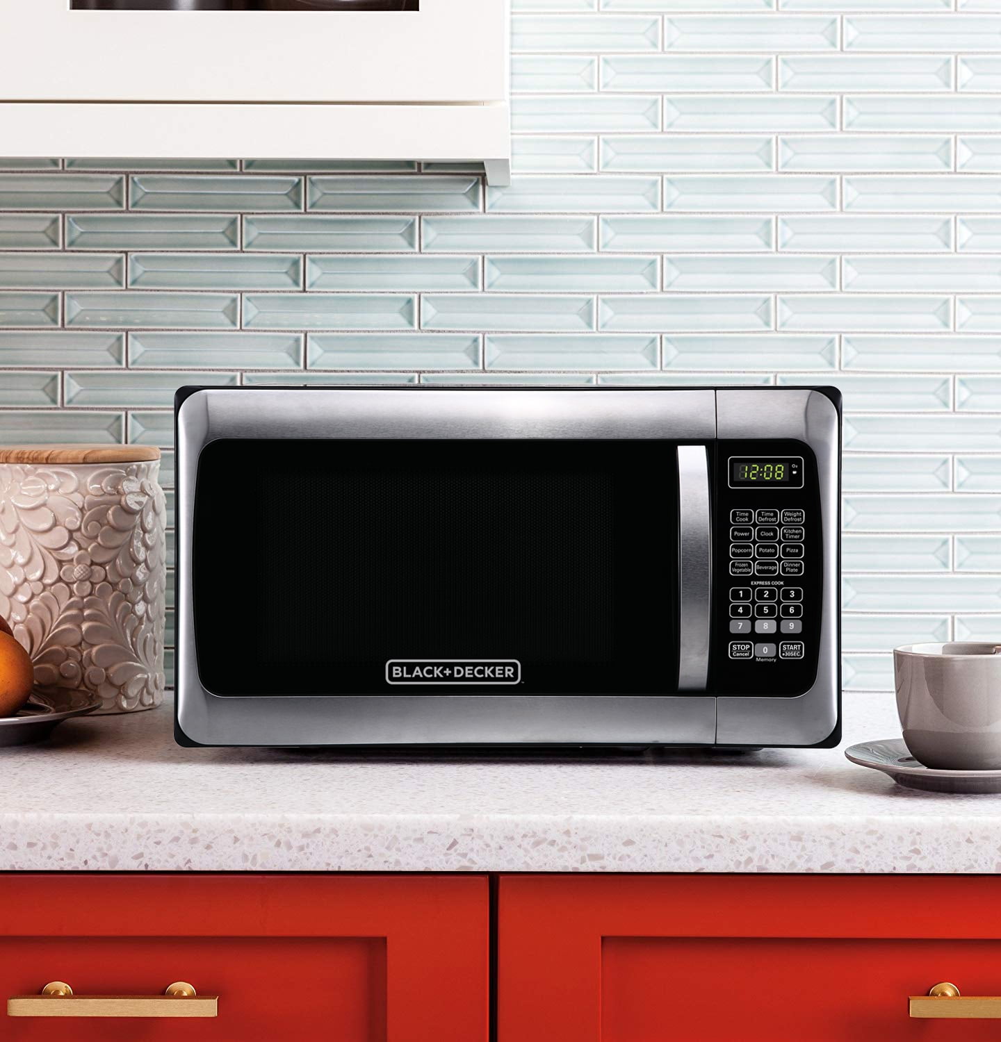 BLACK+DECKER 1.1 Cu. Ft. Microwave Stainless Steel Countertop Microwave  Oven EM031MGGX2 - The Home Depot
