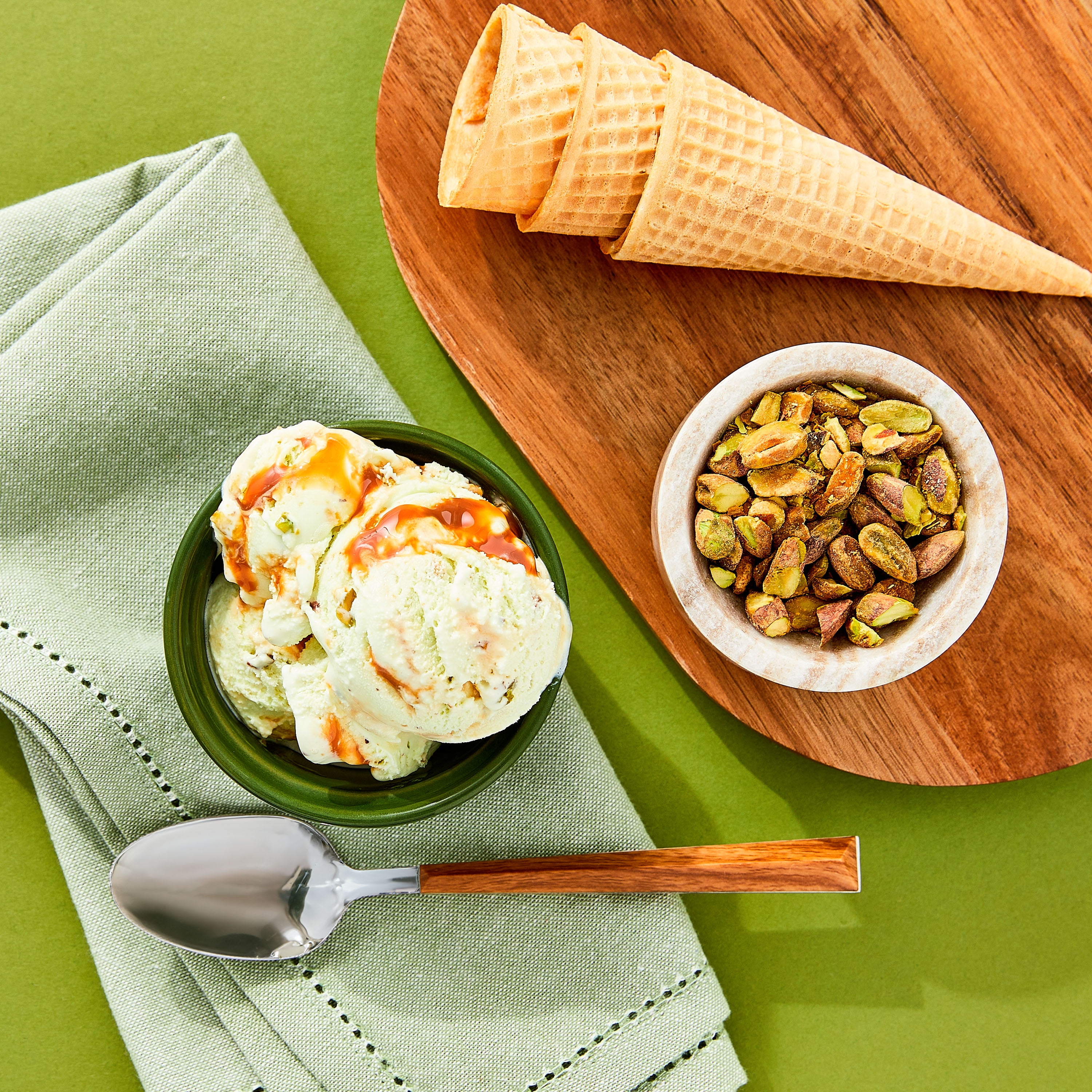 bettergoods Pistachio Salted Caramel Premium Ice Cream, 16 fl oz