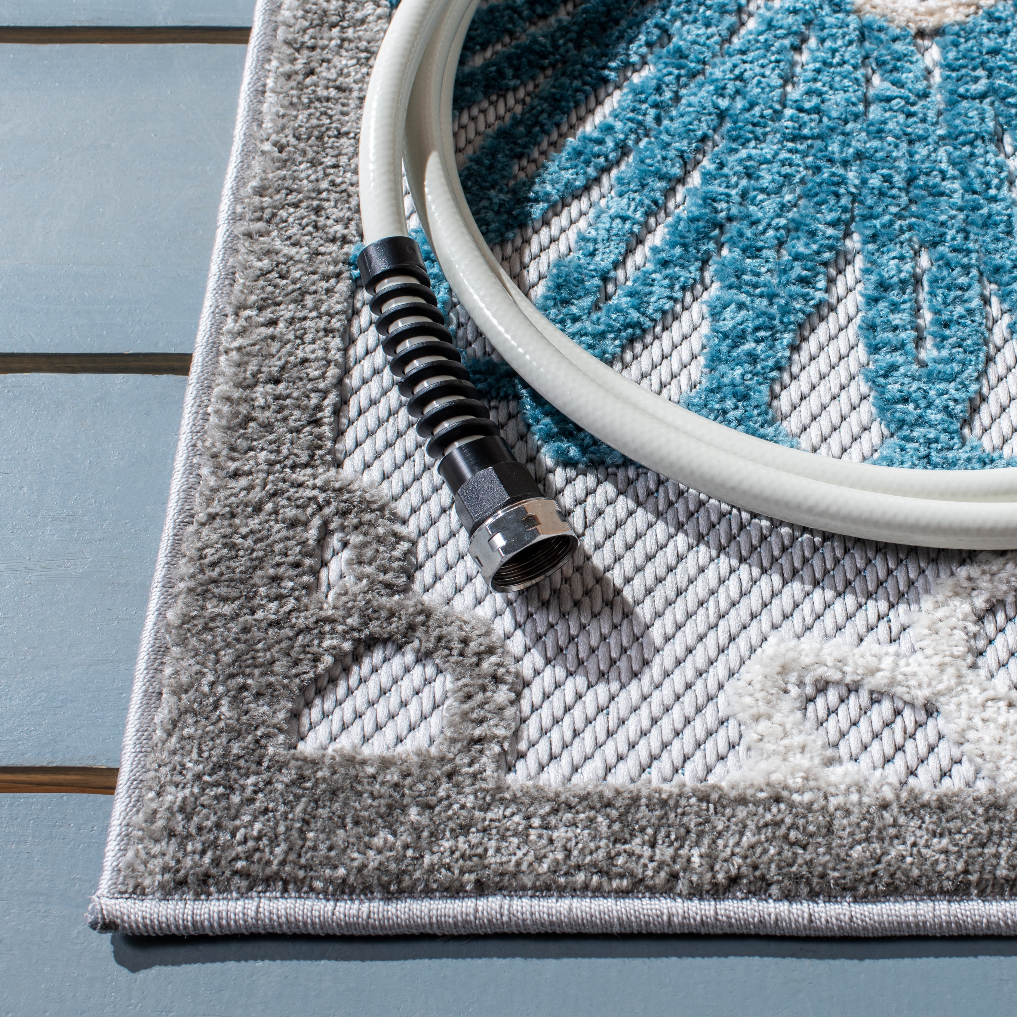SAFAVIEH Cabana Anuki Beige/Blue 2'2"X9' Runner Indoor/Outdoor Area Rug Beige/Blue, 4'5" x 6'5"