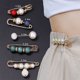 thumbnail image 3 of Broche de perlas con diamantes de imitación, alfiler de Metal con cuentas grandes, joyería para mujeres y niñas, adorno para ropa, hebilla Ropa, zapatos y accesorios Miscelánea Marrón Guardurnaity AP018538-06, 3 of 6