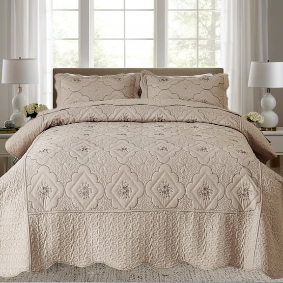 Evenhug Floral Embroidery Quilt Set,3-Piece Queen Diamond Floral Pattern Bedding Set,Soft Lightweight Bedspread for All Season(Taupe,90"x90")
