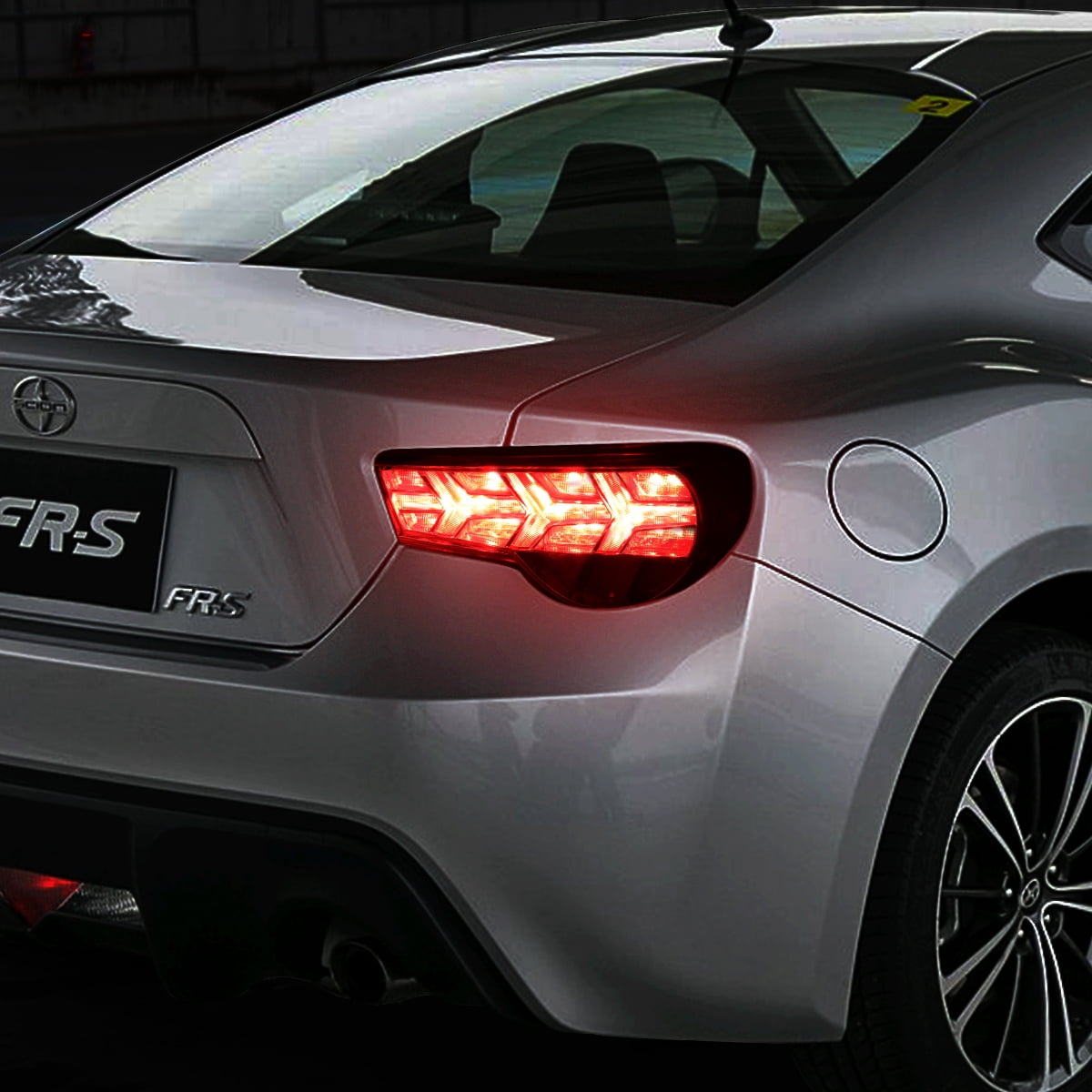 DNA Motoring TL-LED-FED-8 For 2013 to 2017 FRS / BRZ / 86 Pair of LED Arrow Sequential Tail Light (Chrome Housing / Smoked Lens / Red Signal)