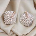 thumbnail image 2 of Pendientes de perlas pequeñas de estilo popular, pendientes de diamantes con incrustaciones redondas de diamantes, de moda, de alta gama, simples, 2 of 5