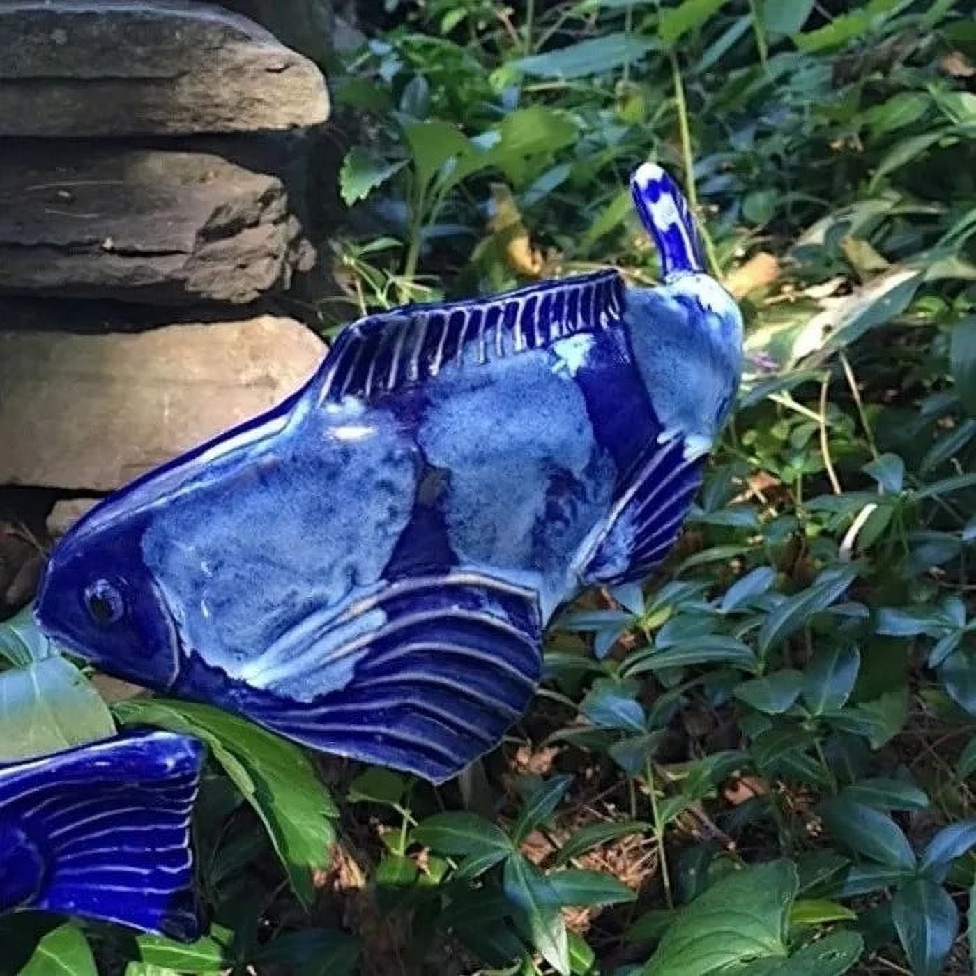 XEOVHV Fish in The Garden, Ceramic Garden Koi, Garden Koi Resin Crafts, Koi Fish Statue Outdoor, Sculpture for Outdoor Garden Lawn Pond Ornament (3 Pcs Dark Blue)