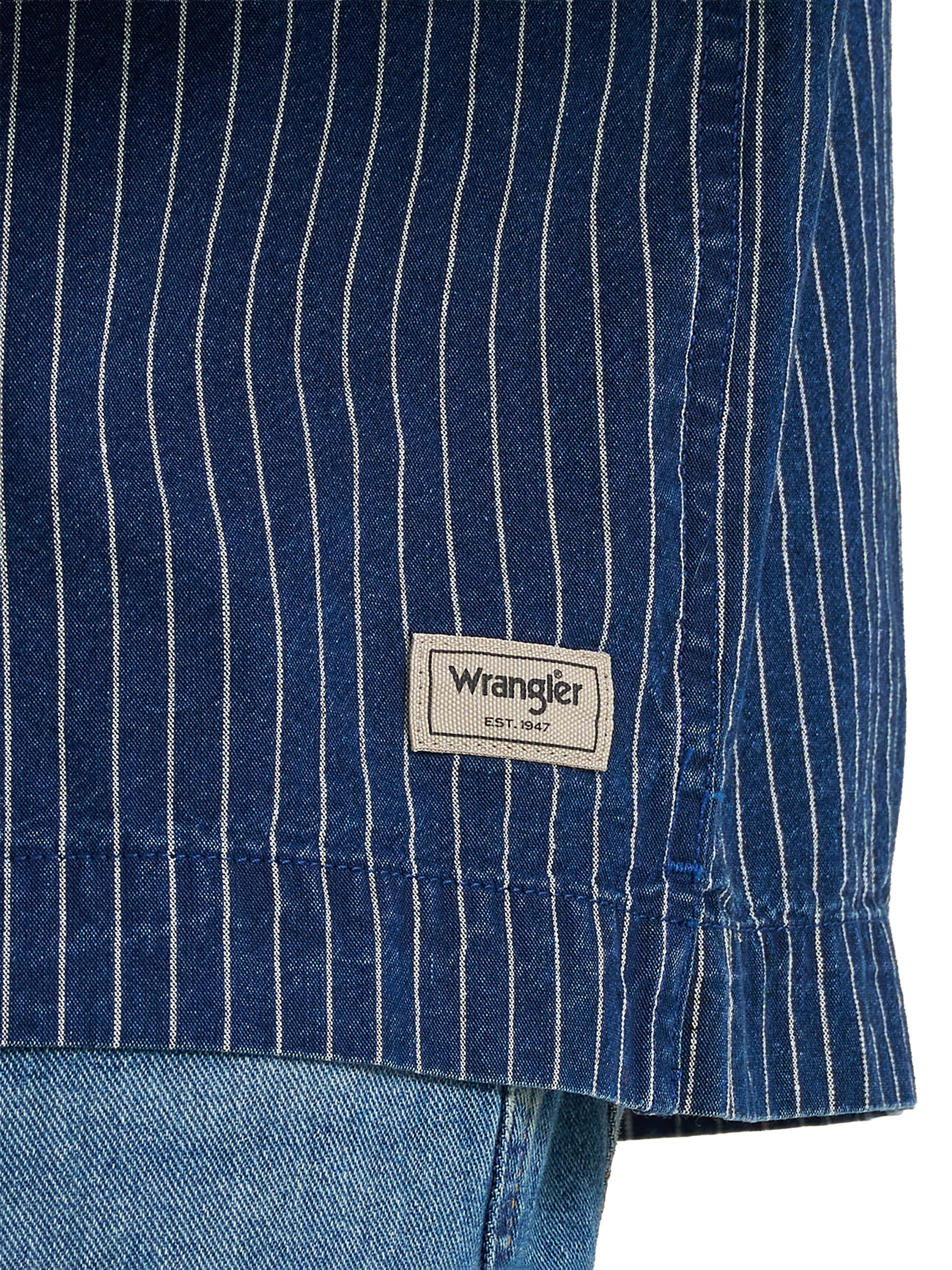 Wrangler® Men's Utility Streetwear Single Pocket Long Sleeve Shirt