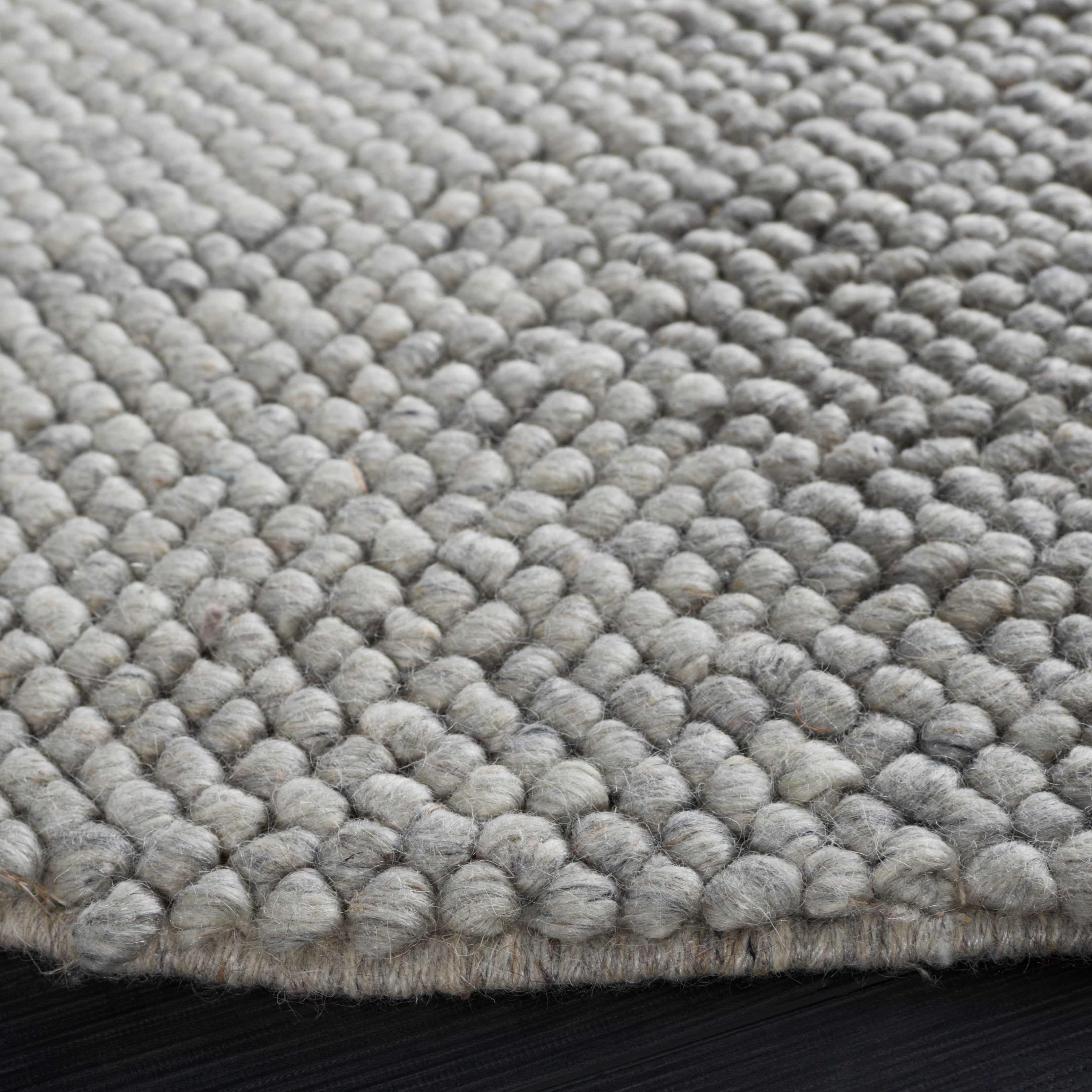 Safavieh Natura Willoughby Distressed Area Rug, Silver, 8' x 8' Round