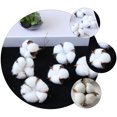 thumbnail image 3 of paquete de 10 bolas de algodón navideñas para decorar el árbol de Navidad., 3 of 7