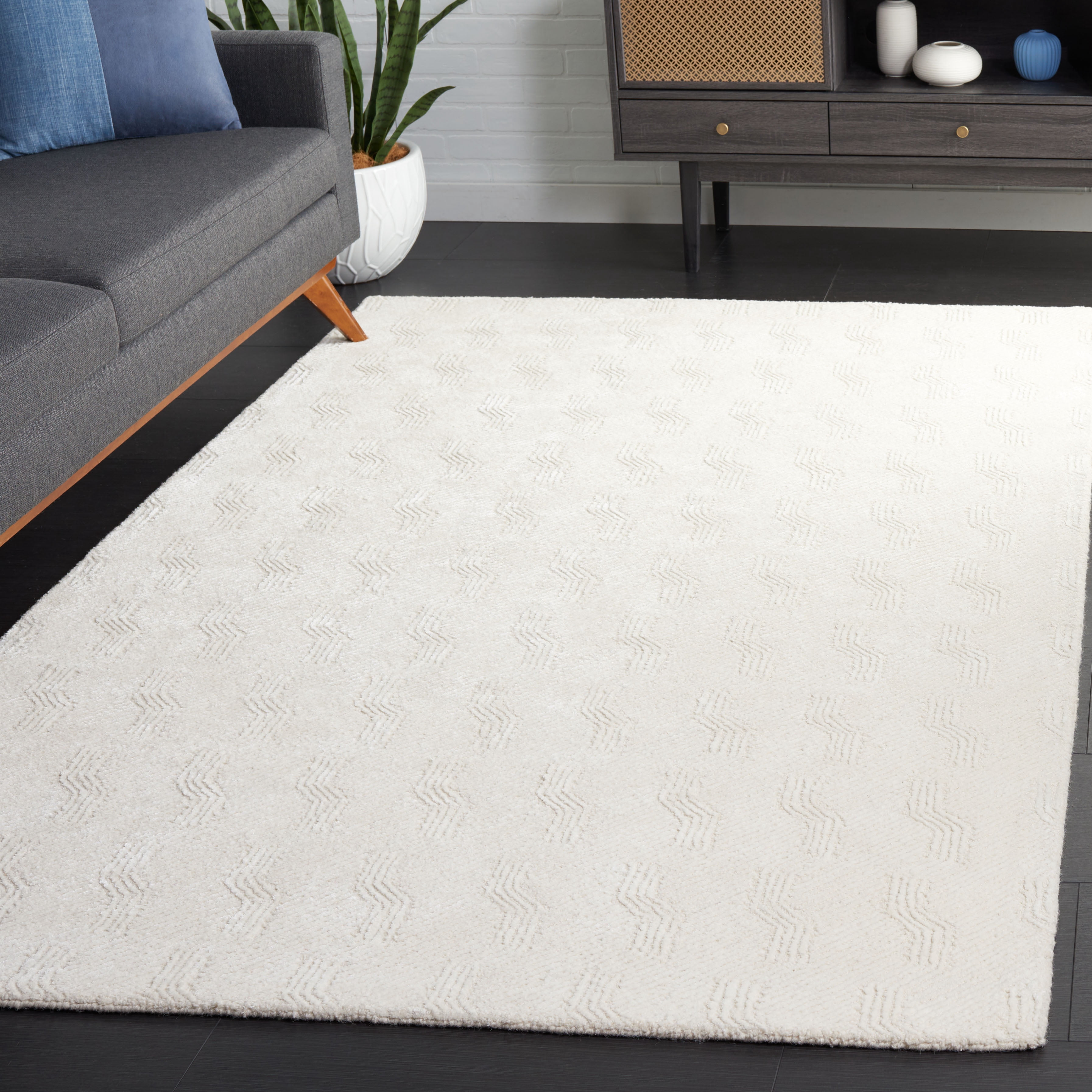 SAFAVIEH Glamour Jonette Geometric Area Rug, Ivory, 5' x 8'