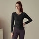 thumbnail image 4 of Camiseta deportiva para mujer, ropa de Yoga para correr, holgada, ajustada, de secado rápido, blusa fina de manga larga, Tops de Fitness para gimnasio de otoño, 4 of 5