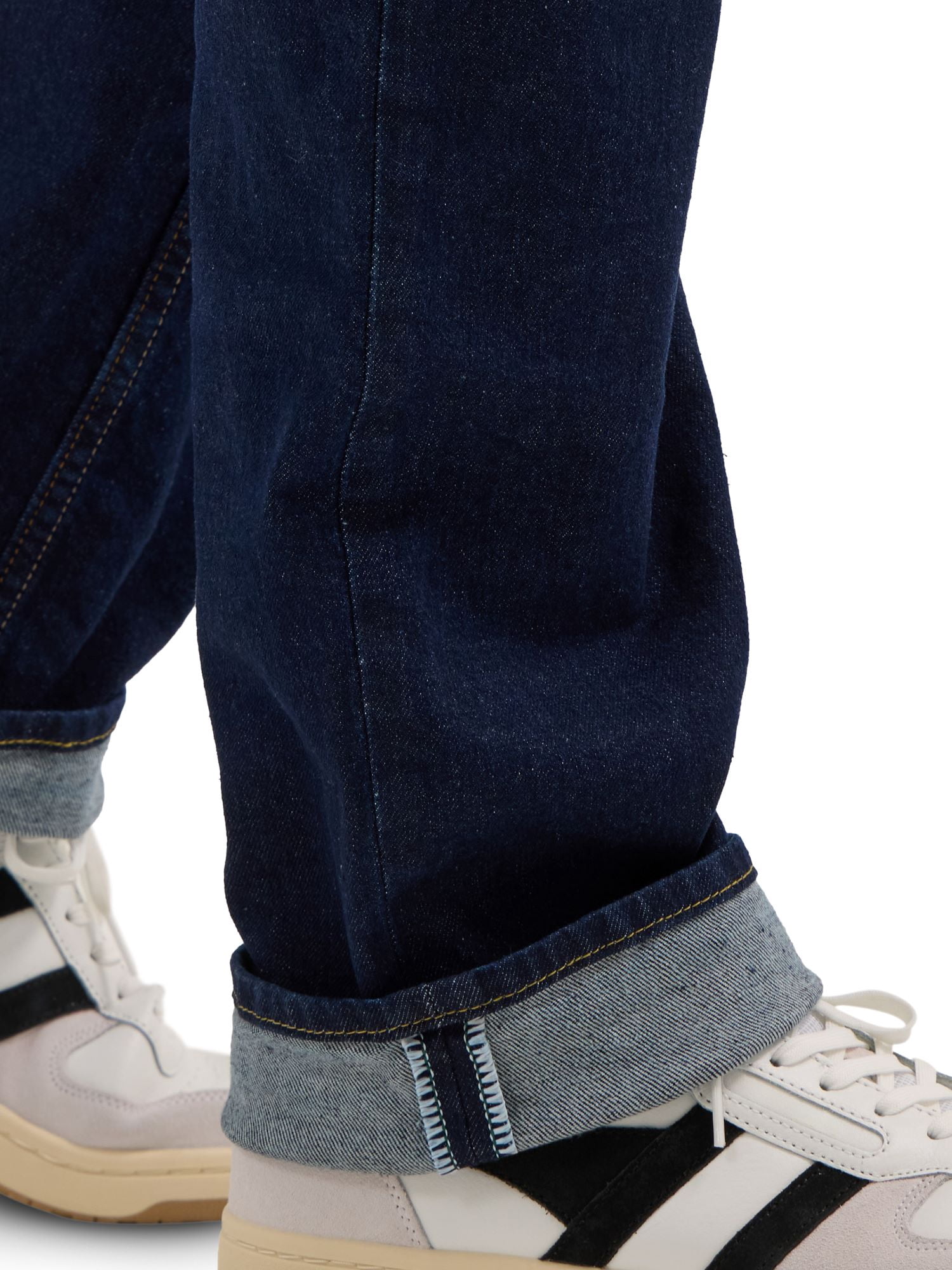 Wrangler® Men's Accelerating Circularity Straight Fit Jean