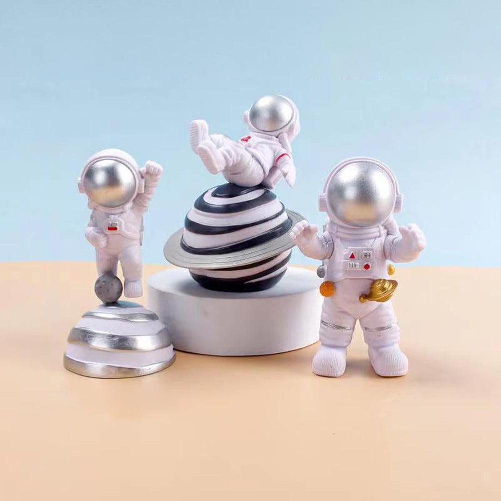 Cute astronaut figurine desk decoration spaceman statue figures ornament 