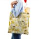 thumbnail image 4 of Pompompurin Bolso de tela con estampado de lienzo para mujer, bolsa de compras reutilizable y estética, con cremallera interior, regalo para mujer, 35 × 40 cm., 4 of 6