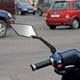 thumbnail image 4 of Par de espejos retrovisores laterales universales ajustables de aluminio con diseño de piel de serpiente para motocicleta y scooter (negros), 4 of 5